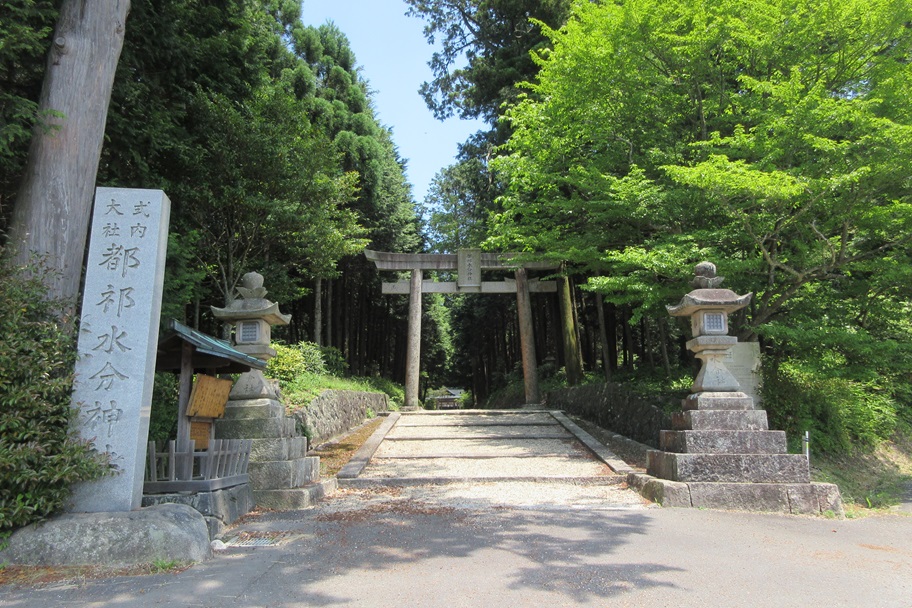 都祁水分神社（奈良市都祁友田町）　白龍が舞い降りた飛鳥時代からの古社【御朱印】