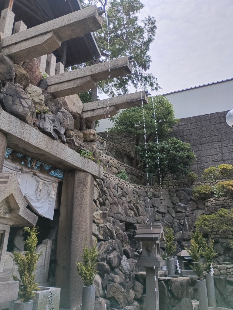 寺社好き女性におすすめ 大阪市の滝 清水寺 玉出の滝 御朱印めぐり
