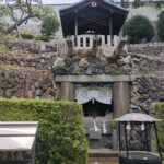 滝の音に包まれる舞台で、そっと深呼吸—大阪・清水寺で癒しの御朱印めぐり