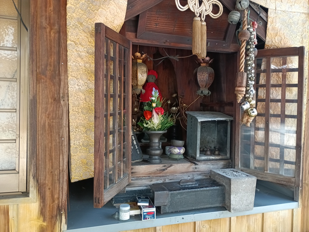 妙法寺の火除け地蔵尊｜火除けを願うお地蔵さま 