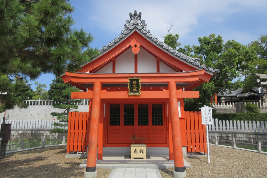 百舌鳥八幡宮の市杵島社（弁財天）