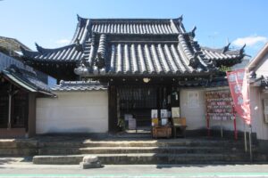 大阪・平野区喜連にある専念寺の山門