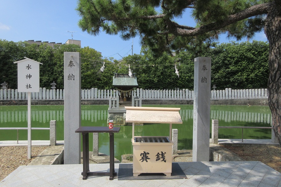 百舌鳥八幡宮の水神社