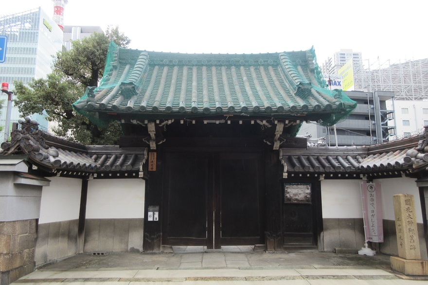 源光寺(大阪市北区)で結ぶ六十六花御朱印巡り──阿弥陀如来と祈りの光に包まれて