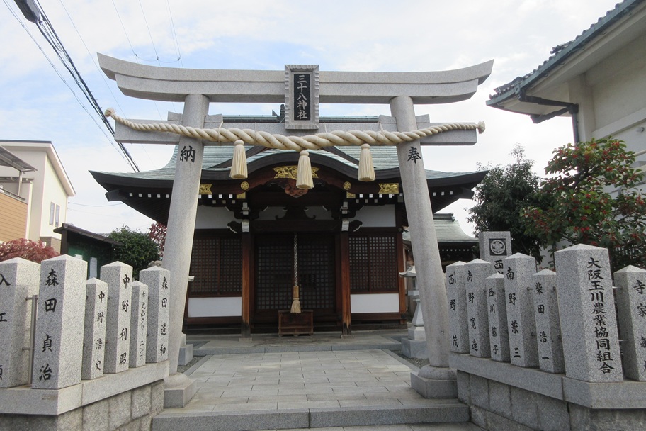 東大阪・三十八神社｜住宅街にひっそり佇む、地域を見守る小さな鎮守