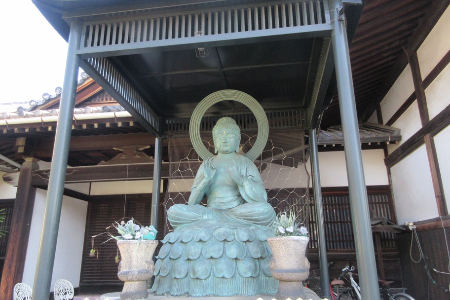 阿弥陀如来坐像